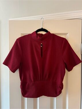 Women's Mock Neck Keyhole Blouse - Deep Red